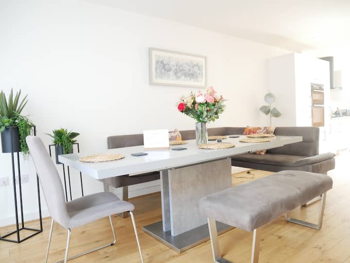 The Kipling Inn, 4 - Bed, Sleeps 6, Pets Welcome - Ulverston