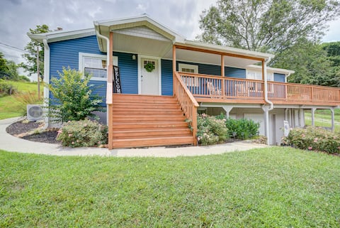 SOHO Riverfront Lodge * DOCK | HOT TUB | GAME ROOM