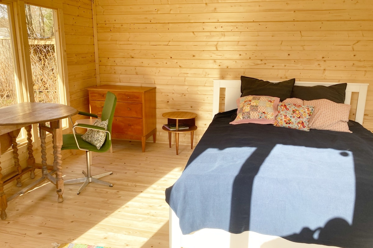 Დამატებითი საძინებელი / სამუშაო სივრცე ახალ დანართში