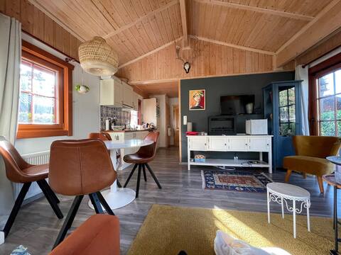 Cozy forest cottage for 2-4 people + outdoor fireplace