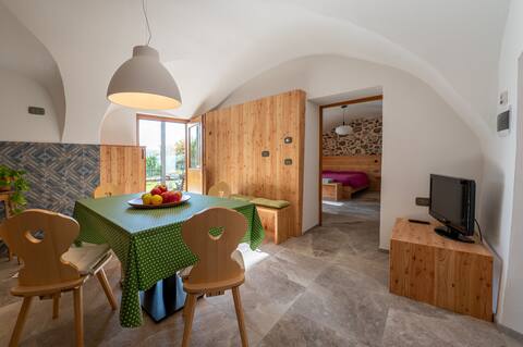 CharmyApartment with Private Garden