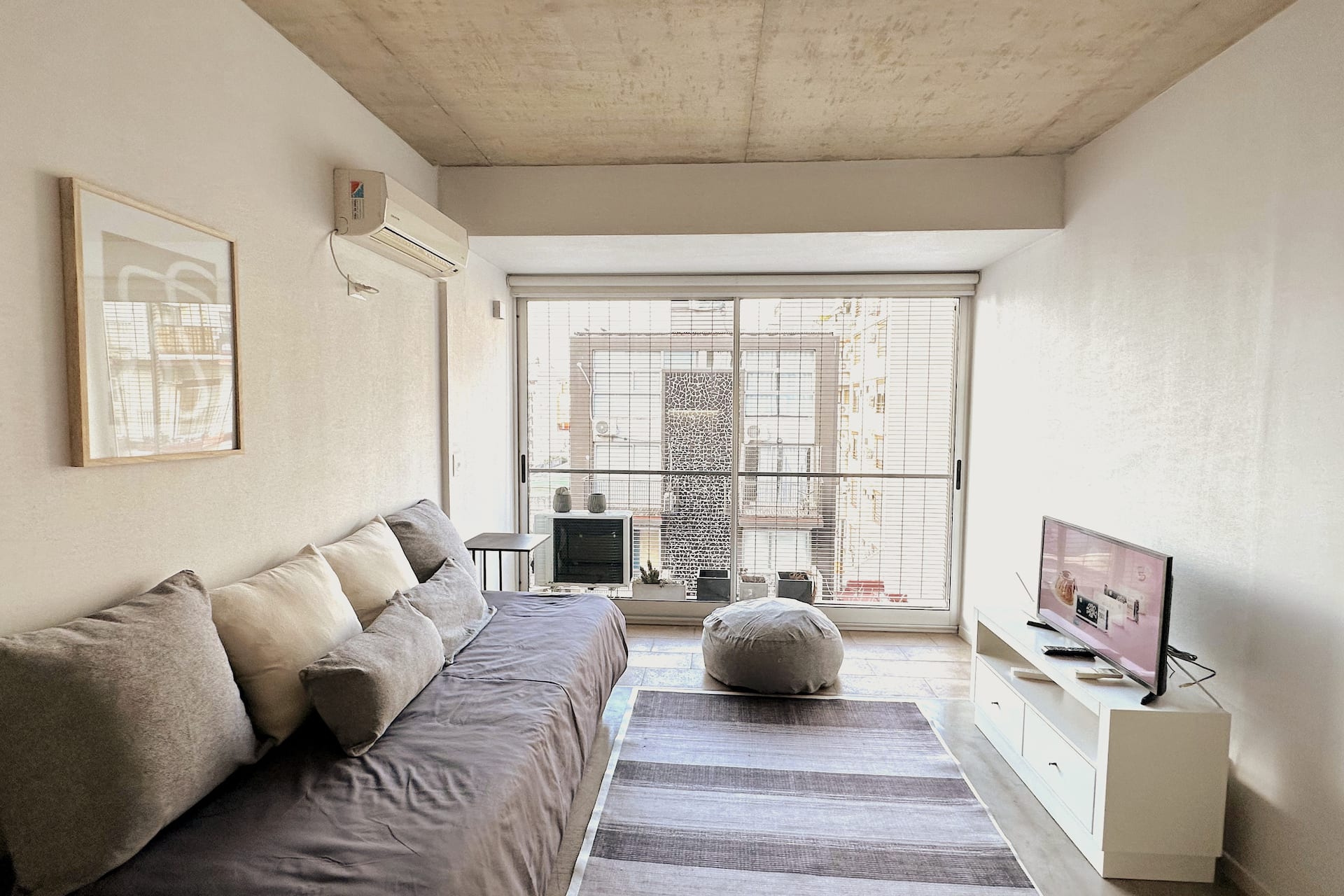 Moderno Apt Palermo Queens