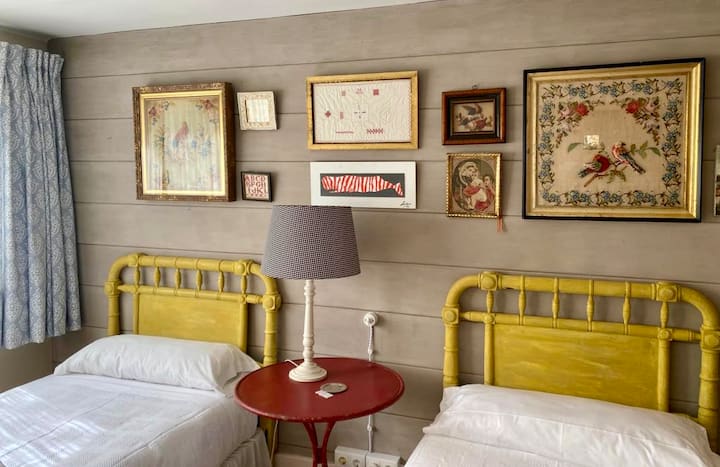 ห้องนอนที่สอง (Second Bedroom) 