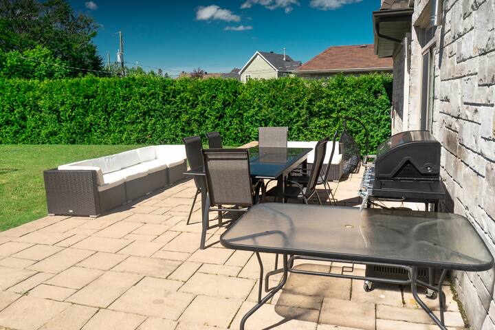 Luxury House Summer Pool & Spa Close to Old Quebec gallery image 3