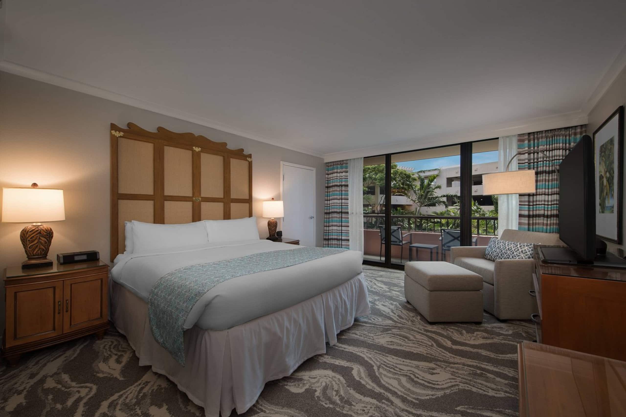 Condo in Lahaina · ★4.67 · 1 bedroom · 2 beds · 1 bath - Image 25