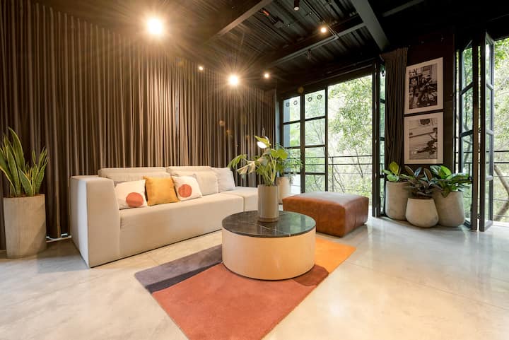 Modern 1BR Loft in the middle of Provenza