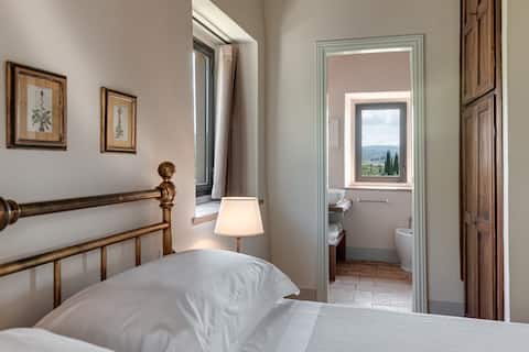 Top Airbnb: Private country house with garden, Wifi and A/C a Poggibonsi