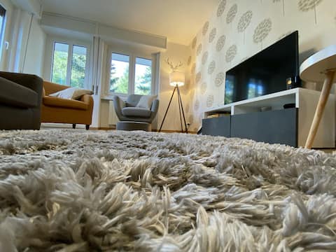 Modern flat (ski-in/out 50m), sleeps 8, 2 bathroom