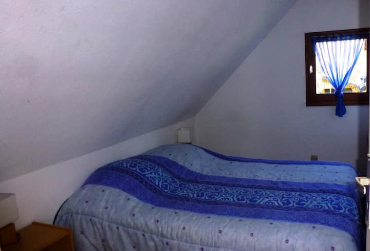 The parents bedroom.