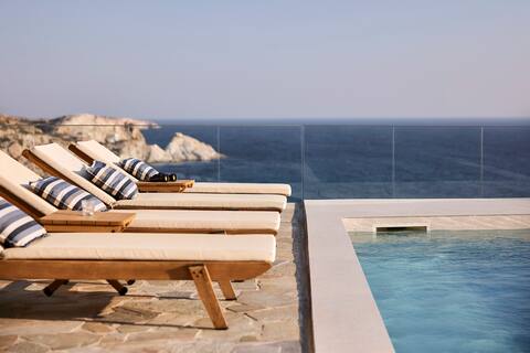 Villa Imperial Milos