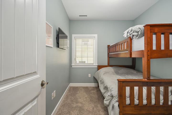 საძინებელი 4