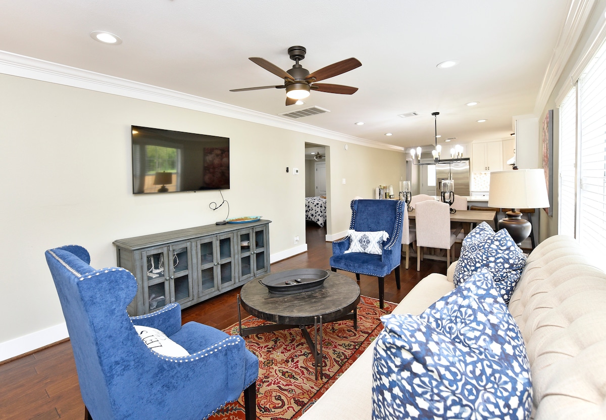 Cheerful 3 Bedroom Bungalow - Bungalows for Rent in Houston, Texas