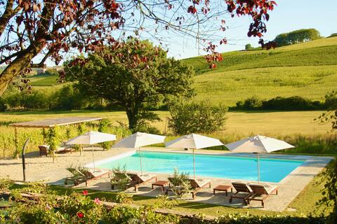 Villa La Mura | Luxury Pool by the Vineyards