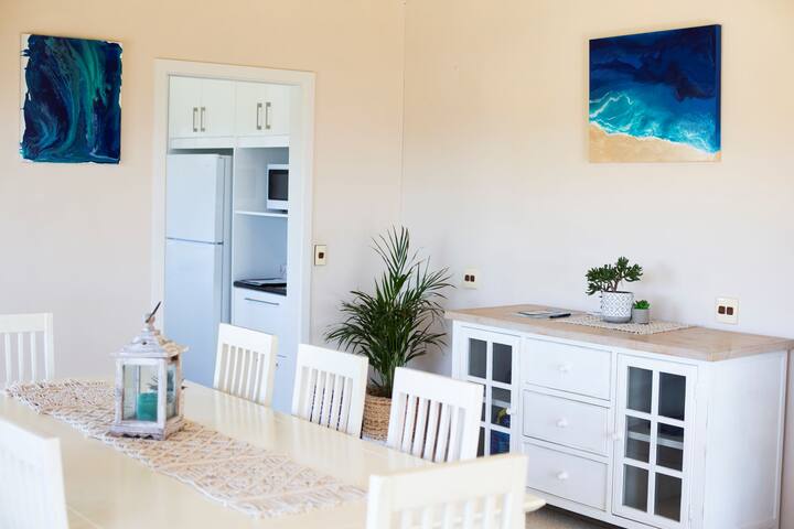 Seaesta Scotts Head Beach House gallery image 5