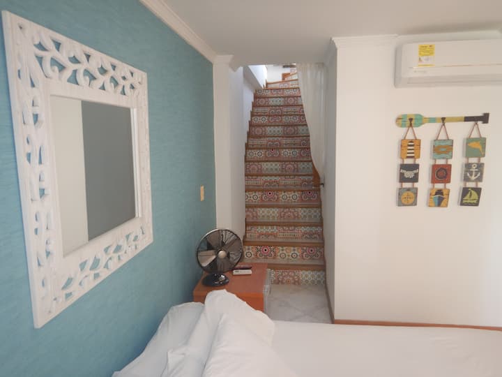 通往主房间的楼梯