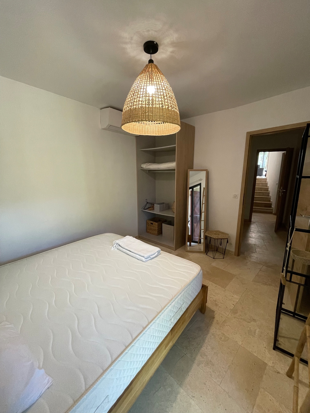 חדר שינה 4 - מסדרון מיטה - מיטה 160