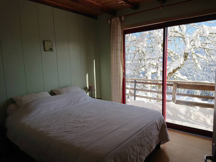 一楼第一间卧室