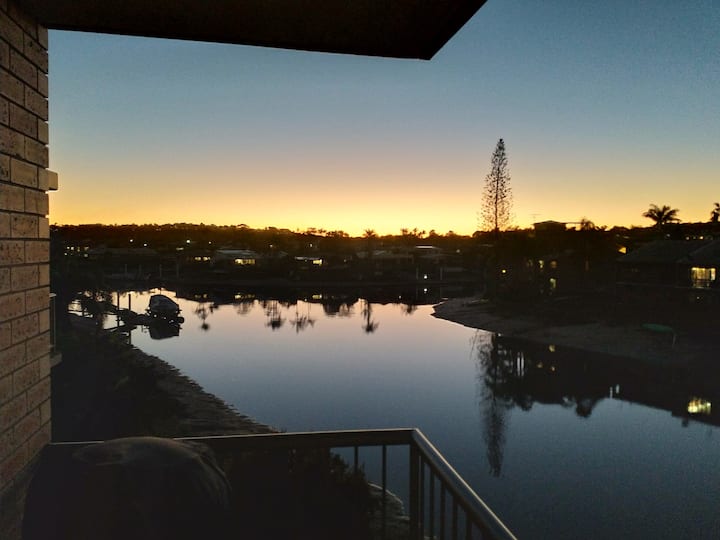 Mooloolaba - Canal Front Pet Friendly - Mooloolaba