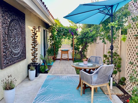 Popular Airbnb listing: Solana Beach Serenity - Private entry Suite/KG BD in Solana Beach