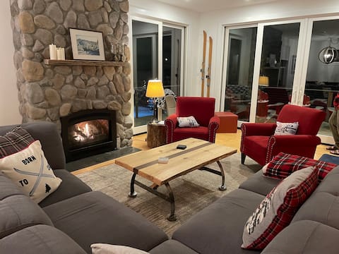 Mountain Escape-Beautiful Views,  New Home
