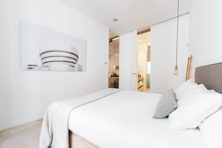 Very central in Madrid’s trendy area Malasaña gallery image 2