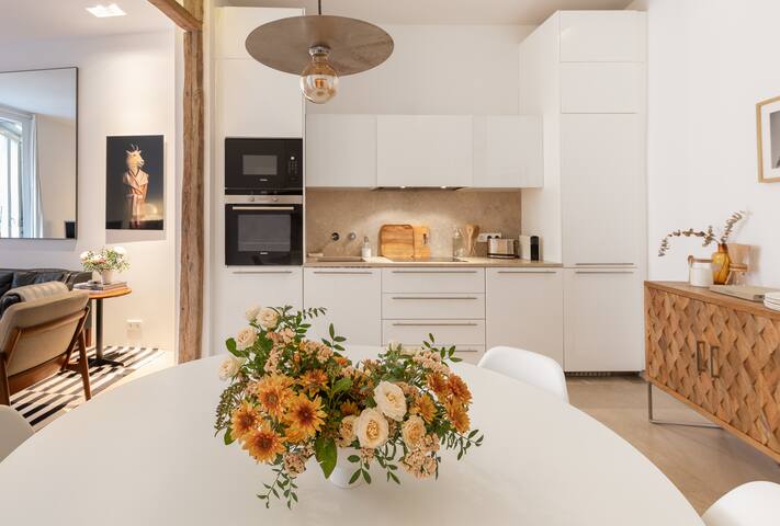 Very central in Madrid’s trendy area Malasaña gallery image 3