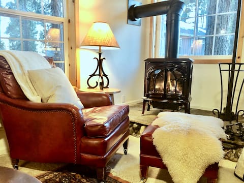 Top Airbnb: Tinopai Tahoe Donner Condominium in Truckee
