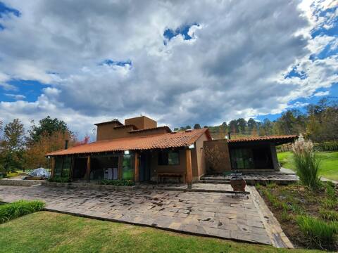 Espectacular Tapalpa Country Club. Padel Court
