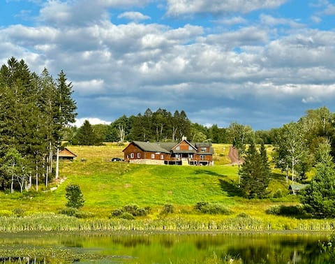 150 acre Luxury Eco-Retreat - Renewable powered!