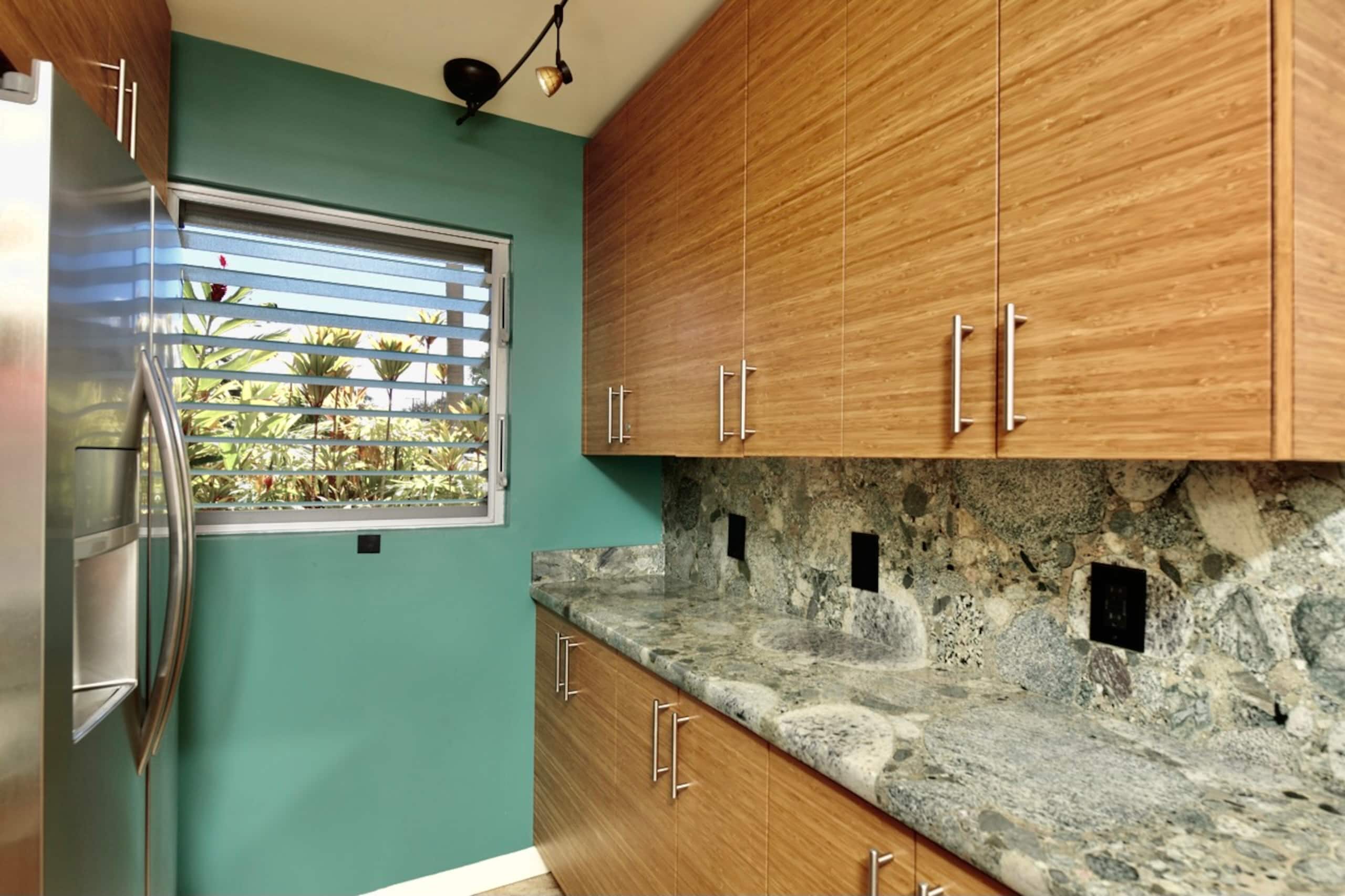 Condo in Kihei · ★4.92 · 2 bedrooms · 3 beds · 2 baths - Image 8