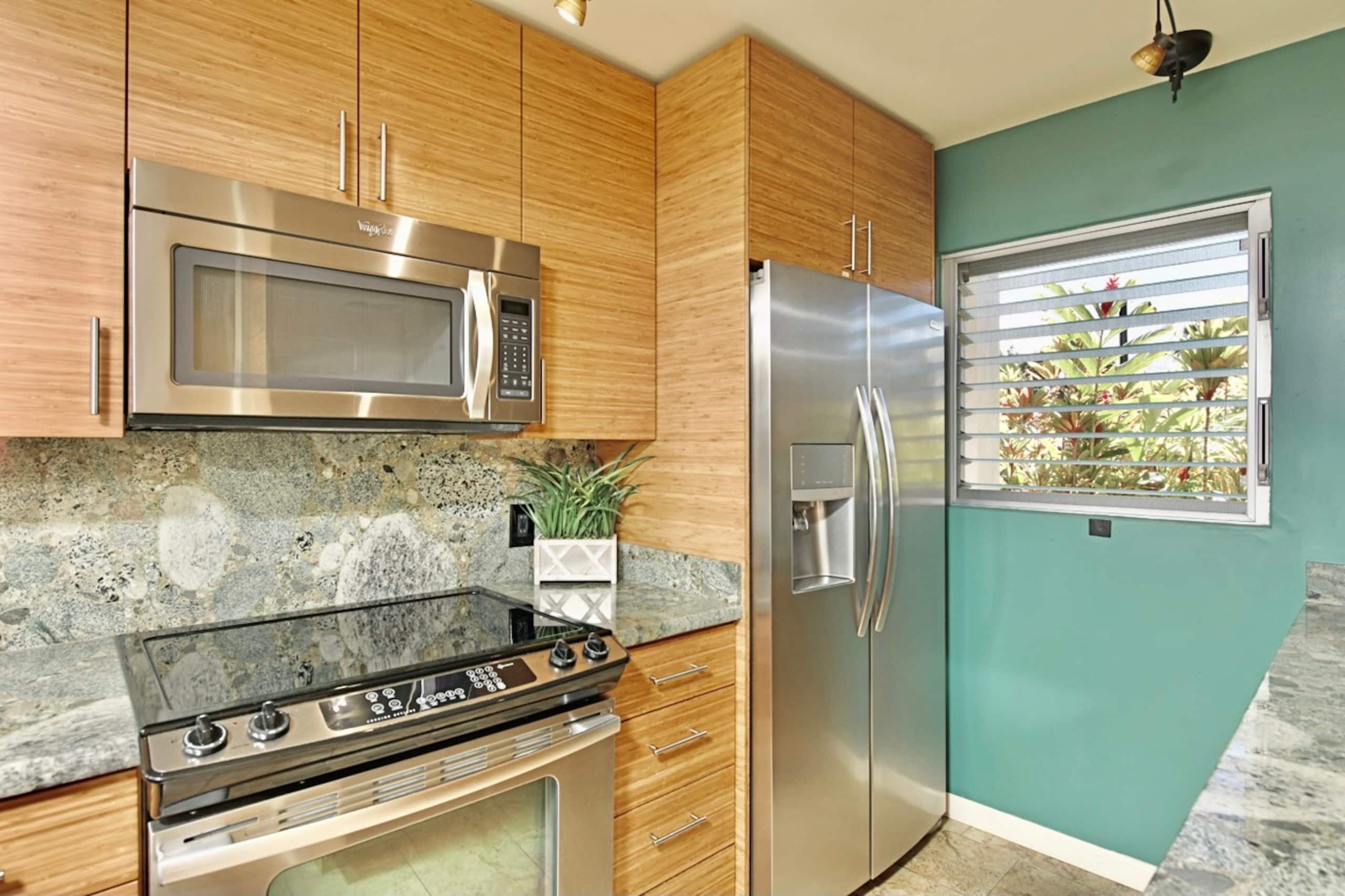 Condo in Kihei · ★4.92 · 2 bedrooms · 3 beds · 2 baths - Image 7