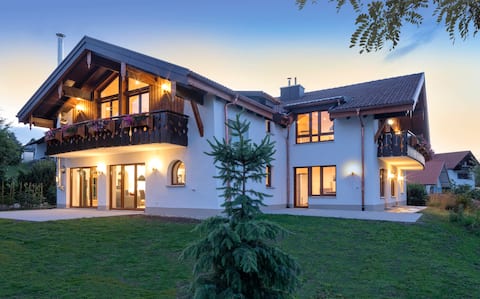 Erfolgreiche Airbnb-Immobilie: Country house Sonnengarten - Vacation home "Alpspitze" in Oberallgäu