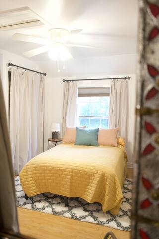 Chartres Street Retreat (3 Blocks from the F.Q.) gallery image 4