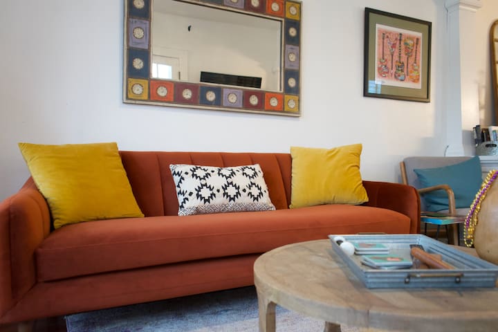 Chartres Street Retreat (3 Blocks from the F.Q.)