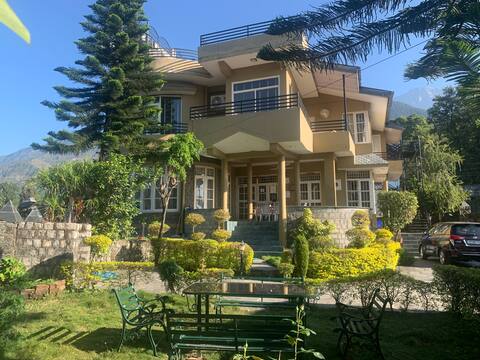 6 Bedroom Private villa for upto 18 people