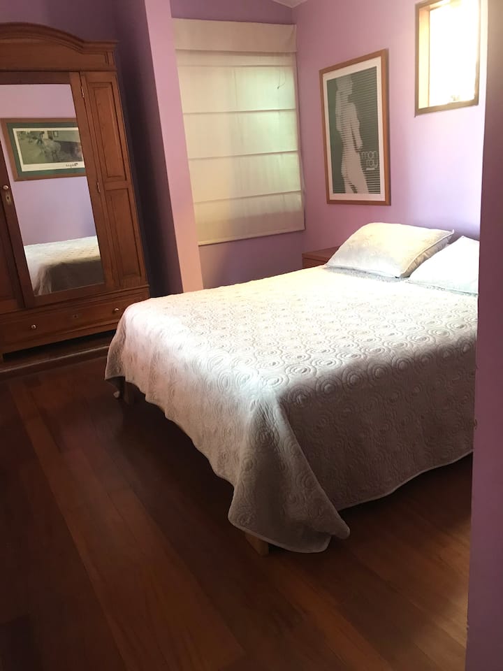 Spavaća soba s bračnim krevetom (1,6x2)