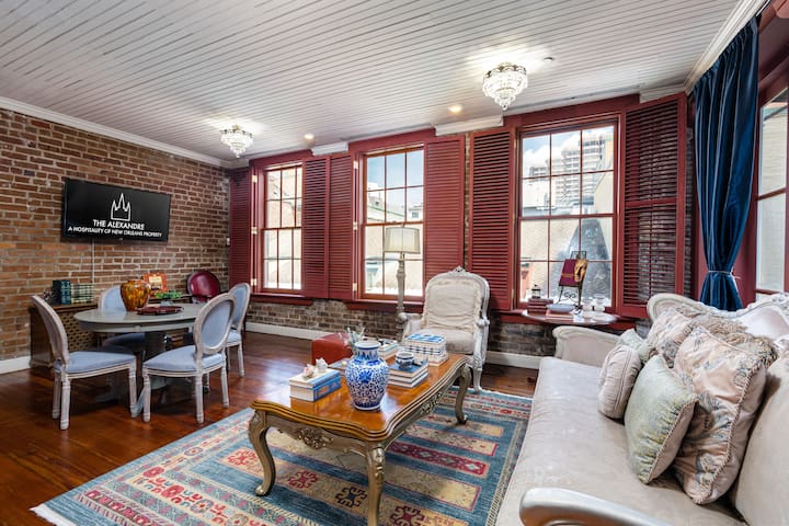 Central NOLA Stay | 2BD/2BA Walk to Quarter