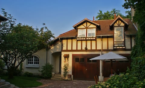 Successful Airbnb property: House for 6 people on the outskirts of Paris in Saint Maur Des Fossés