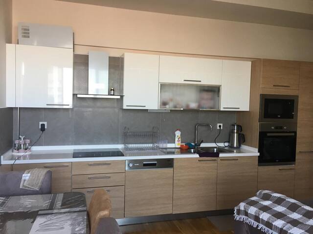 Lovely 2 BR Unit Next to Akbati & Tennis Academy gallery image 2