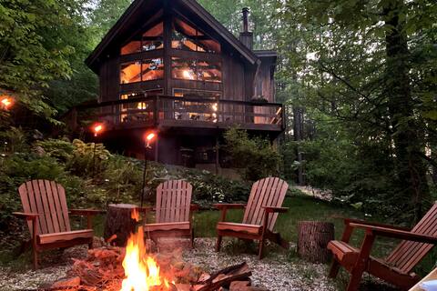 Contemporary lodge, minutes to Cornell & IC