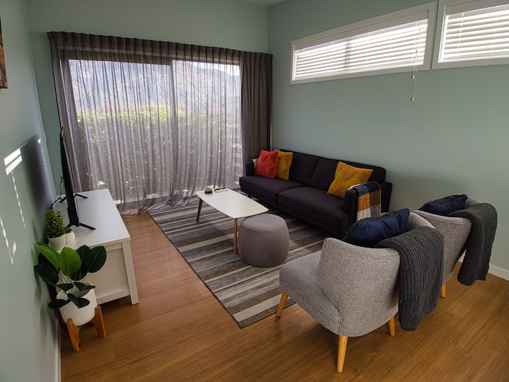Wineberry Wanaka: Modern 2-bedroom Guesthouse - Wanaka