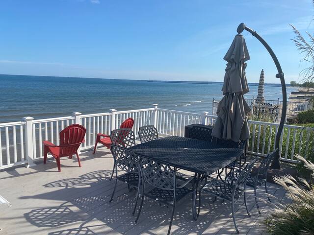 Beautiful Lake House gallery image 3