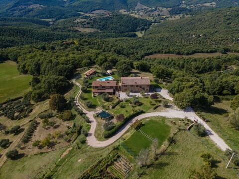 Due Casali, a swimming pool in a fabulous place