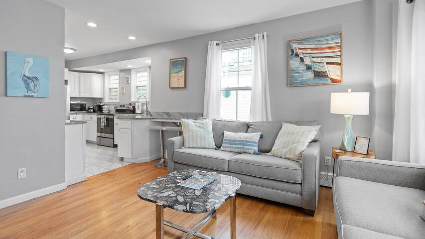 Downtown Newport Luxury on Thames gallery image 3