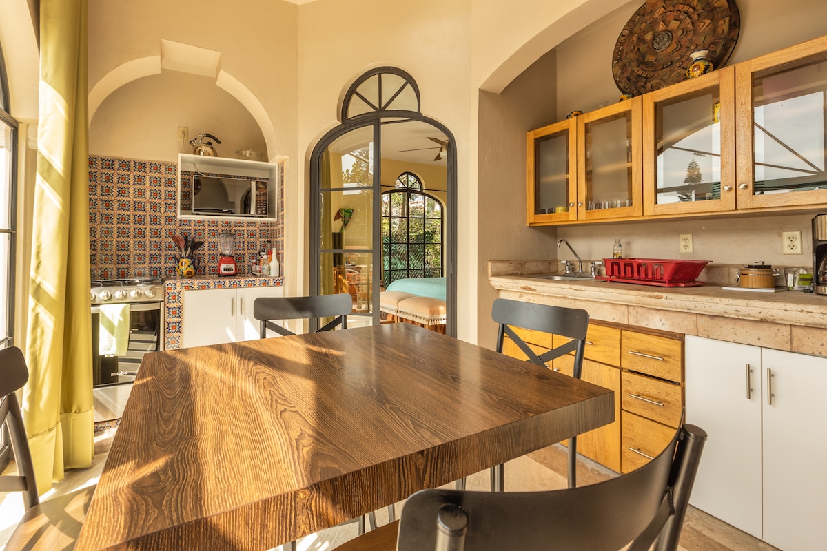 Airbnb con mejor rendimiento: Casa Frida- Cozy Estate Guesthouse. en Ajijic