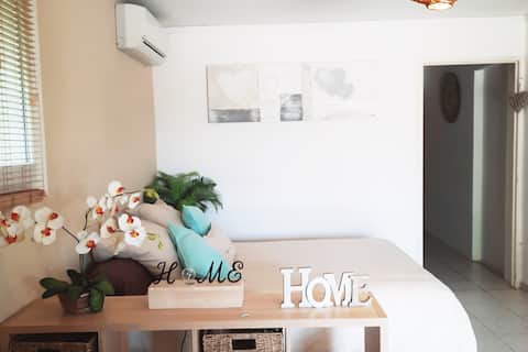Cocooning vibe,parking, near the Calanques