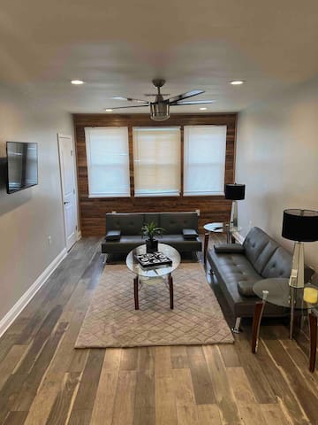 Good Times NOLA Spacious home w/offstreet parking