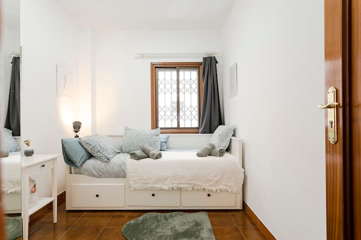 საძინებელი 4