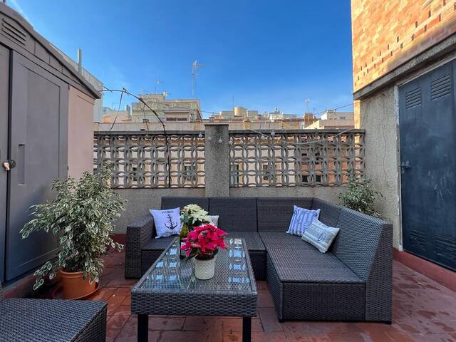 Barcelona Beach Home gallery image 3