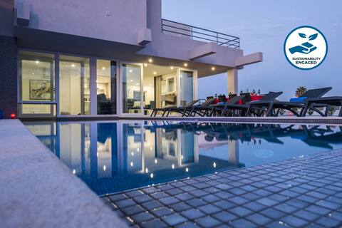 Modern Villa, Jacuzzi&Heatable Pool, 750m to beach